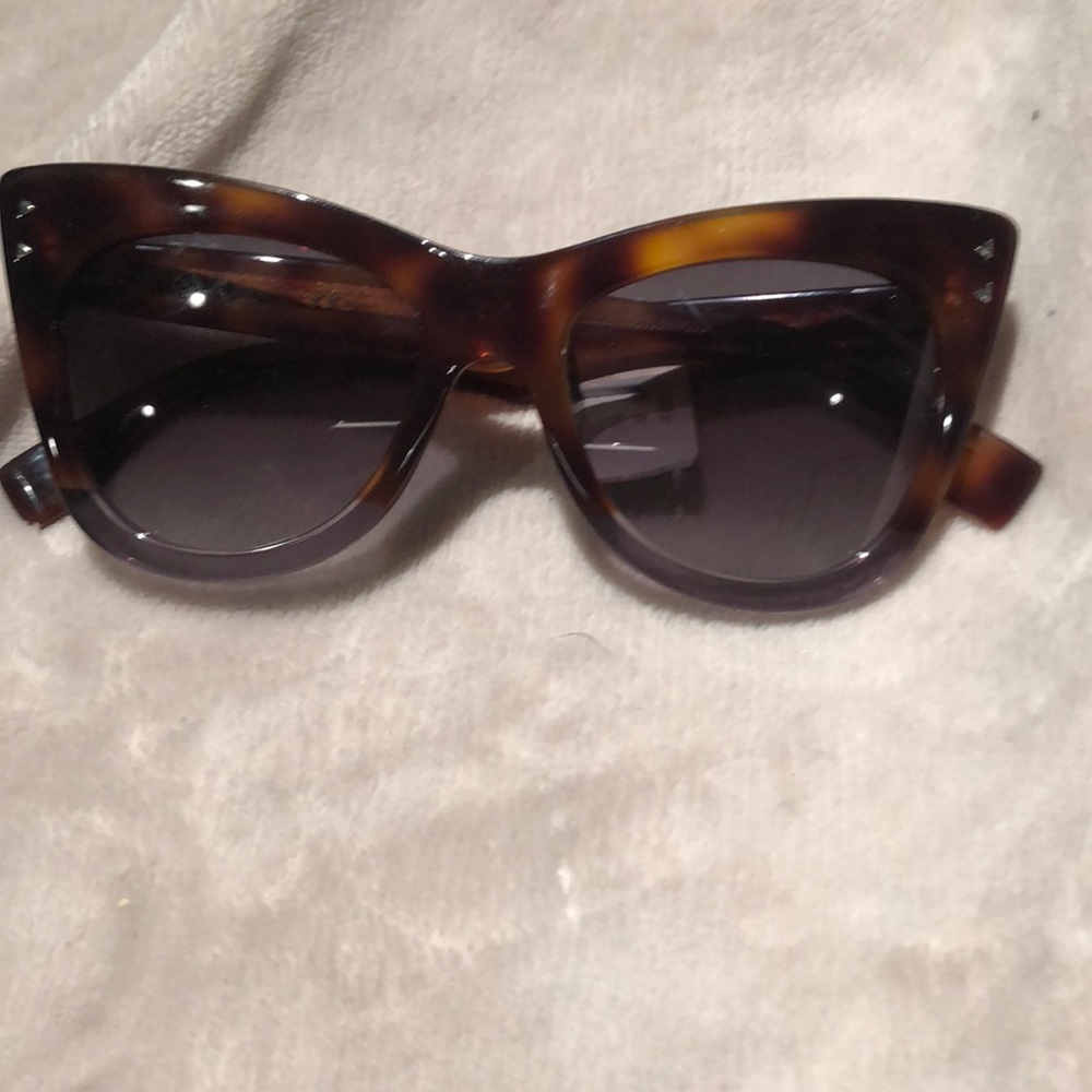 Fendi sunglasses authentic
